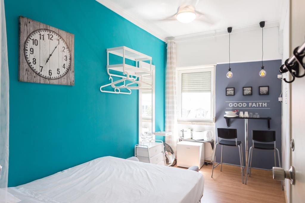 Marques Mini Hostel ลิสบอน ภายนอก รูปภาพ