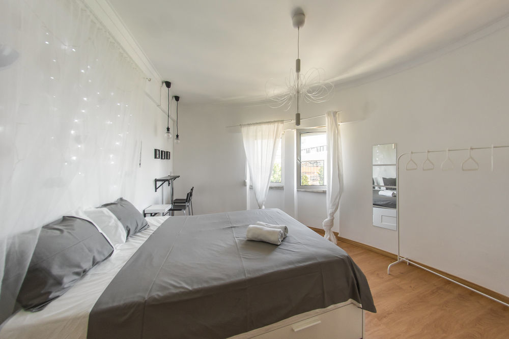 Marques Mini Hostel ลิสบอน ภายนอก รูปภาพ